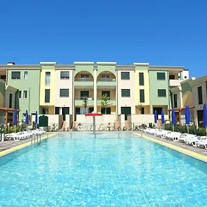 Farnie Lido Altanea Lejlighed